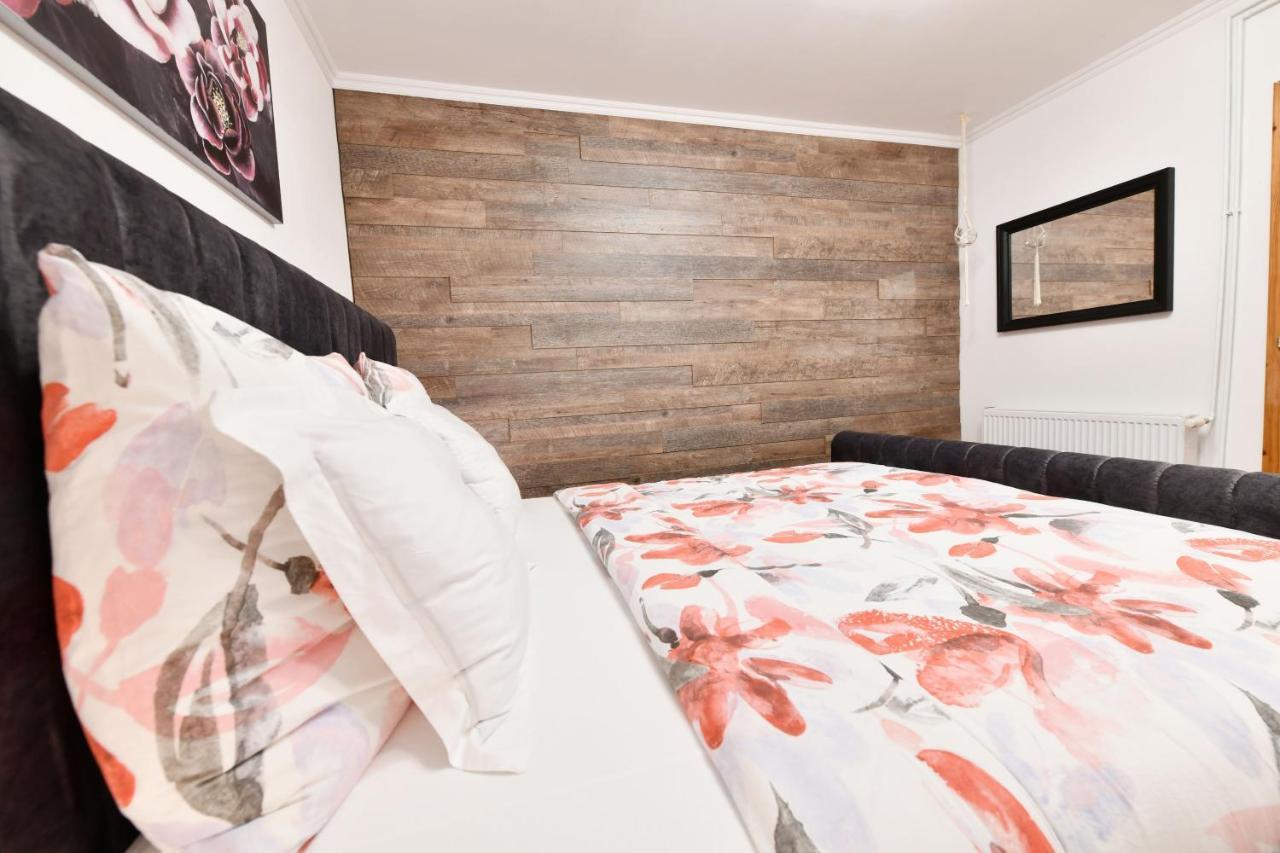 Apartments Green Park غاكوفيتسا المظهر الخارجي الصورة
